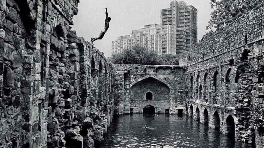 Agarsen ki Baoli Walk Haunted story Time Metro Ticket
://gowithharry.com/agarsen-ki-baoli-haunted-story-ticket-time-metro/