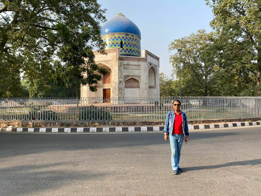 sabz burj tomb .best tour guide in Delhi