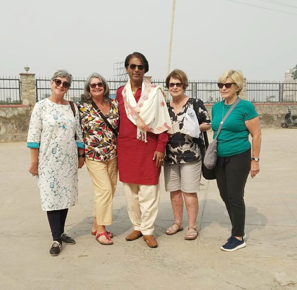 Female tourist guide in delhi
https://gowithharry.com/female-tourist-guide-in-delhi/