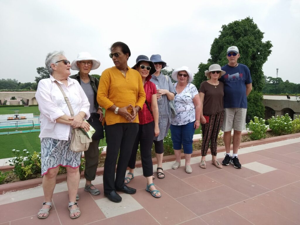 Female tourist guide in delhi
https://gowithharry.com/female-tourist-guide-in-delhi/