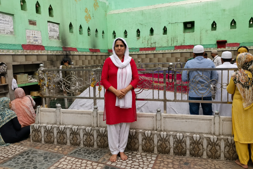 Famous Dargah in Delhi: Explore Top Sufi Shrines in Delhi with Guide 5 Famous Dargah in Delhi: Explore Top Sufi Shrines in Delhi with Guide