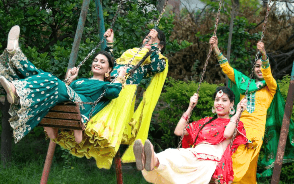 Celebrate Teej Festival in Delhi with a Tour Guide