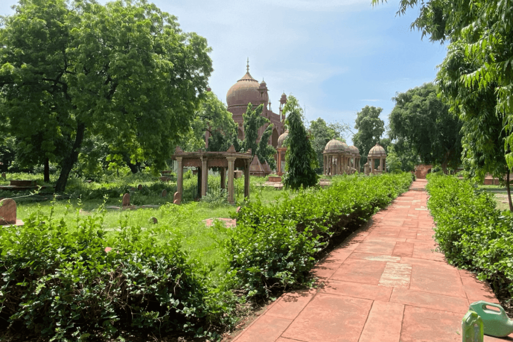 Red Taj Mahal Agra: Memory of a Beloved Husband