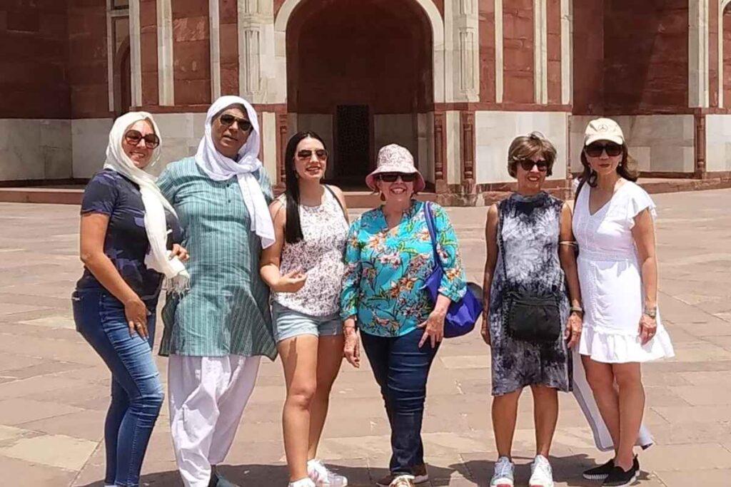 Female Tourist Guide in Delhi: Your Perfect Delhi Tour Companion