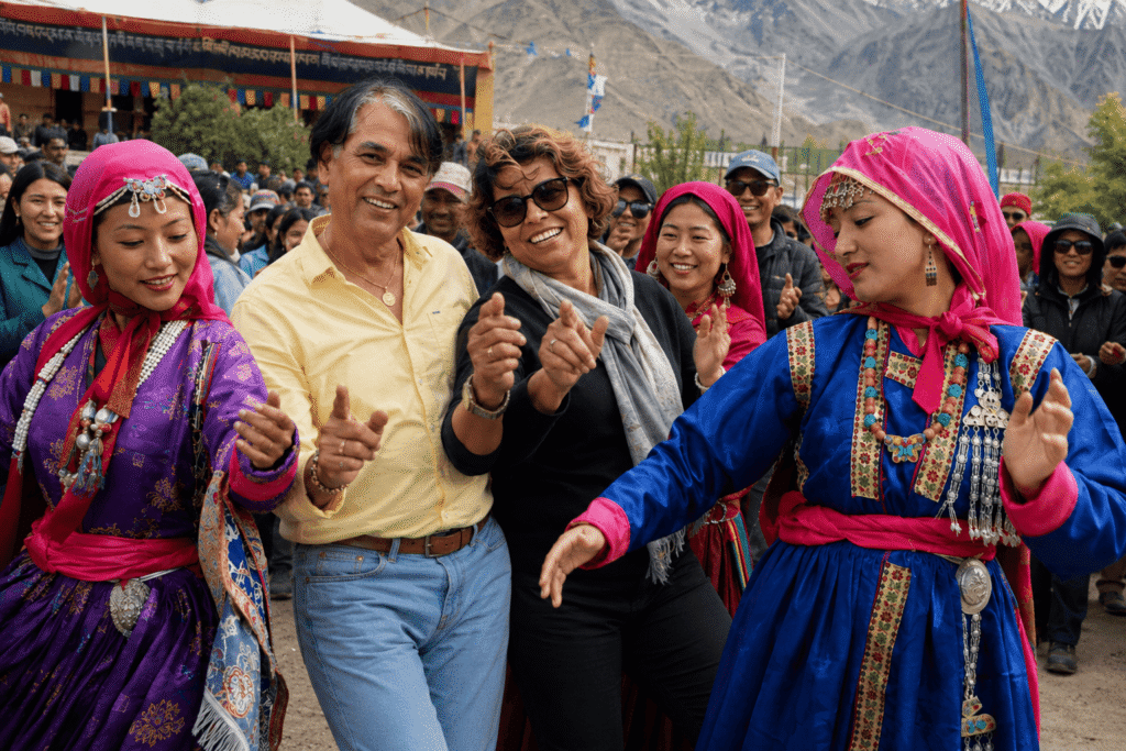 Delhi to Leh Ladakh: Golden Triangle Tour with Guide
