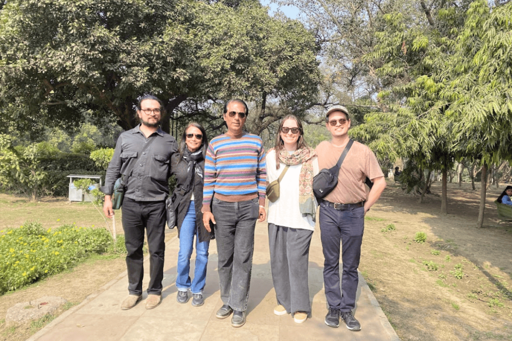 Delhi Tour Guide – Trusted Expert for Heritage Walks, Food Tours & Sightseeing 8 Best Delhi Tour Guide: Discover Delhi’s Top Attractions with a Local Expert