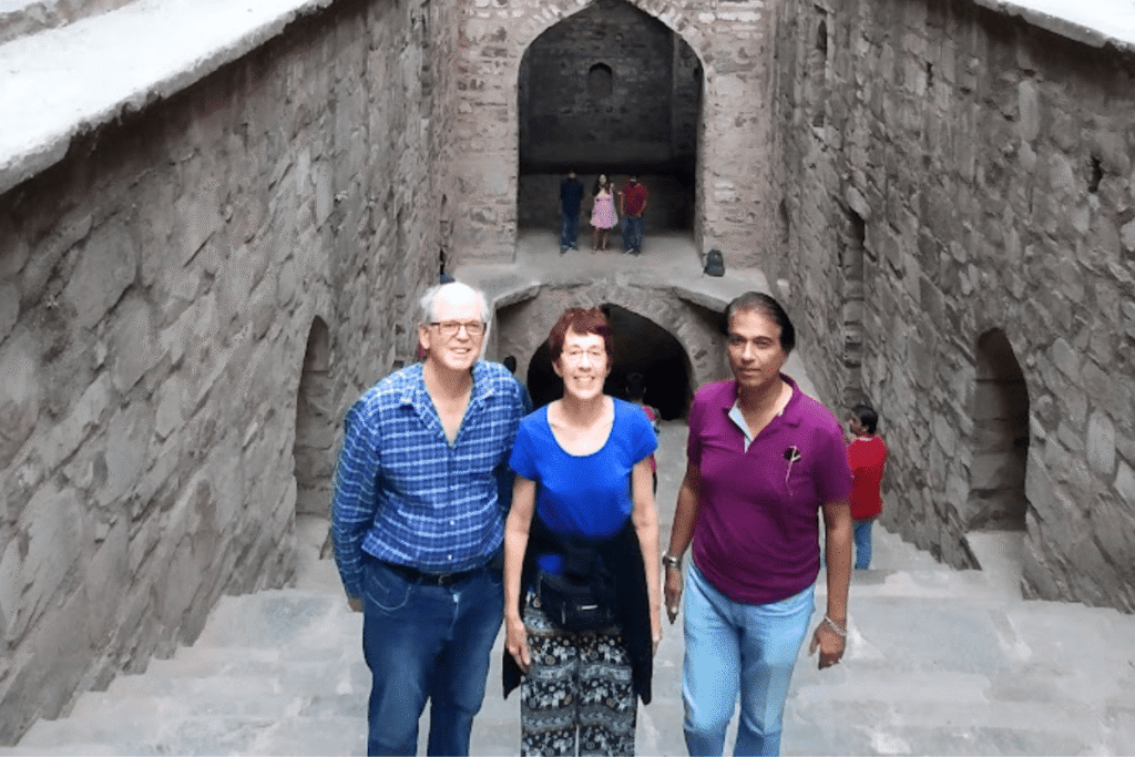 Delhi Tour Guide: Private Guided Tours in Delhi Exploring Agrasen ki Baoli 