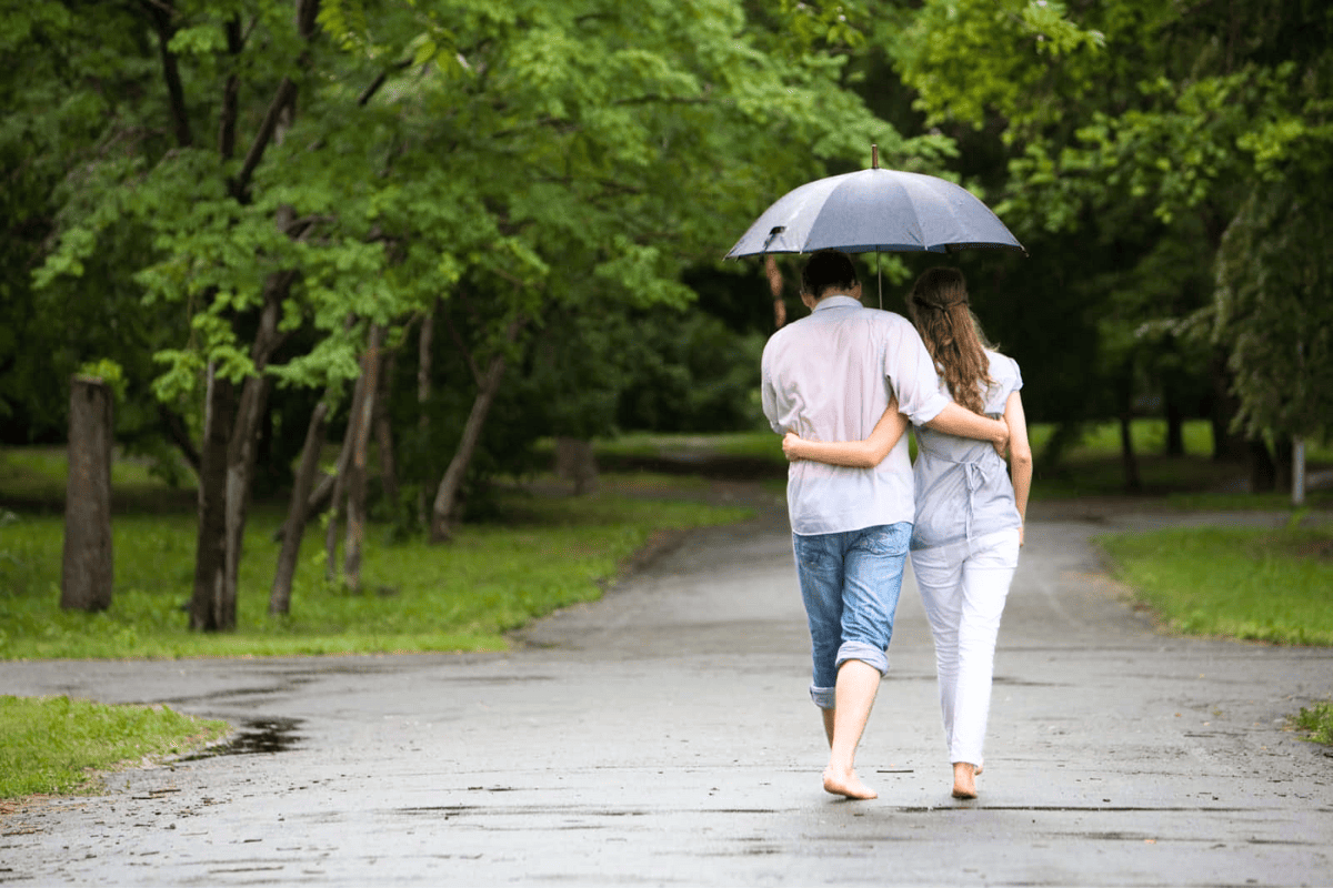 Delhi Tour Guide for Monsoon Walks – Discover Rainy Day Magic, Hidden Spots & Street Food Adventures 6 Delhi Tour Guide for Monsoon Walks – Discover Rainy Day Magic, Hidden Spots & Street Food Adventures