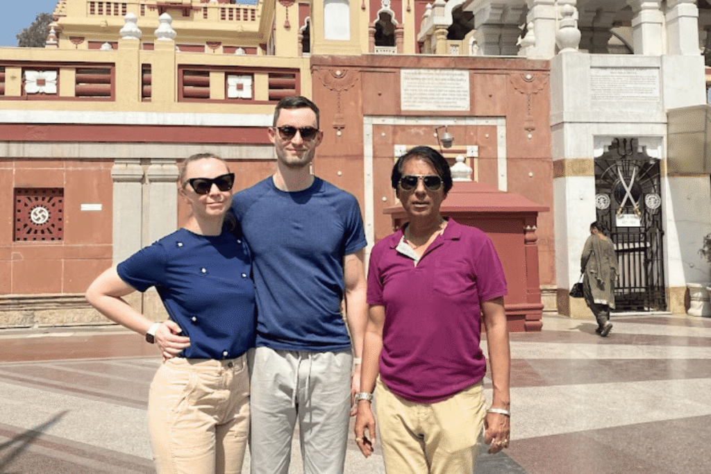 tour-companion-in-Delhi
Delhi-tour-guide-experience