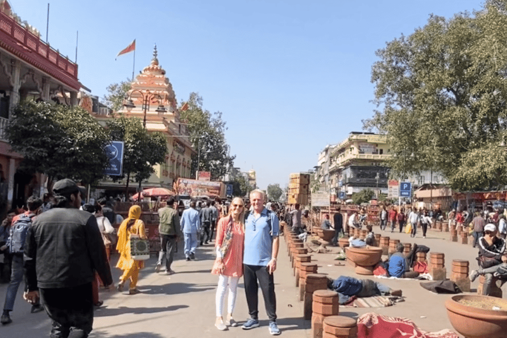 About Us – Your Trusted Delhi Tour Guide for Delhi, Agra & Jaipur Tours