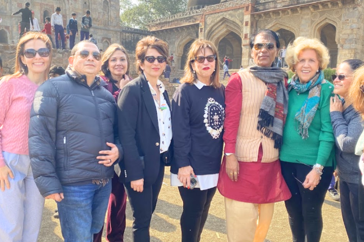 About Us – Your Trusted Delhi Tour Guide for Delhi, Agra & Jaipur Tours