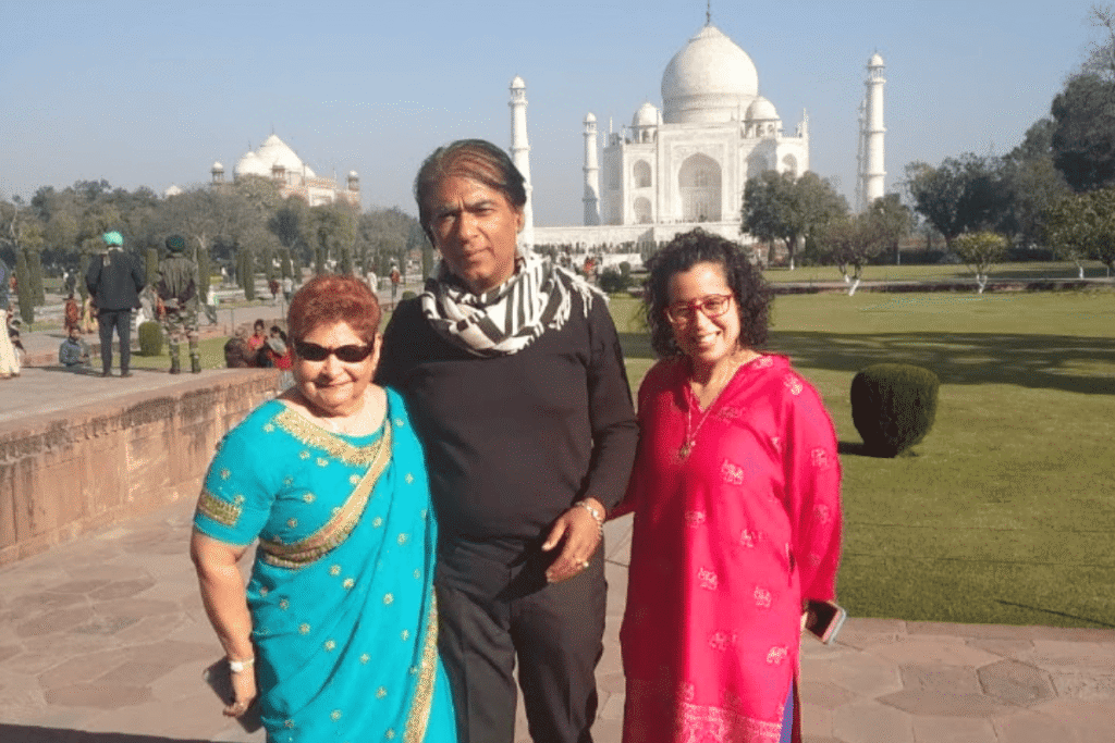 Australians enjoyed there Golden Triangle Tour India – Delhi Agra Jaipur with Private Tour Guide they clicked Taj Mahal so amazing 